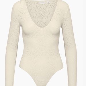 NWT Aritzia Babaton Shapelace V-Neck Longsleeve Bodysuit XXS!